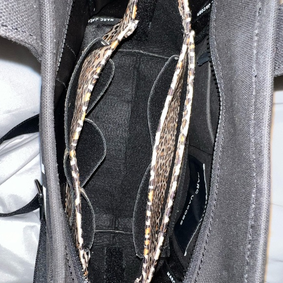 black marc jacob’s tote - Picture 6 of 6
